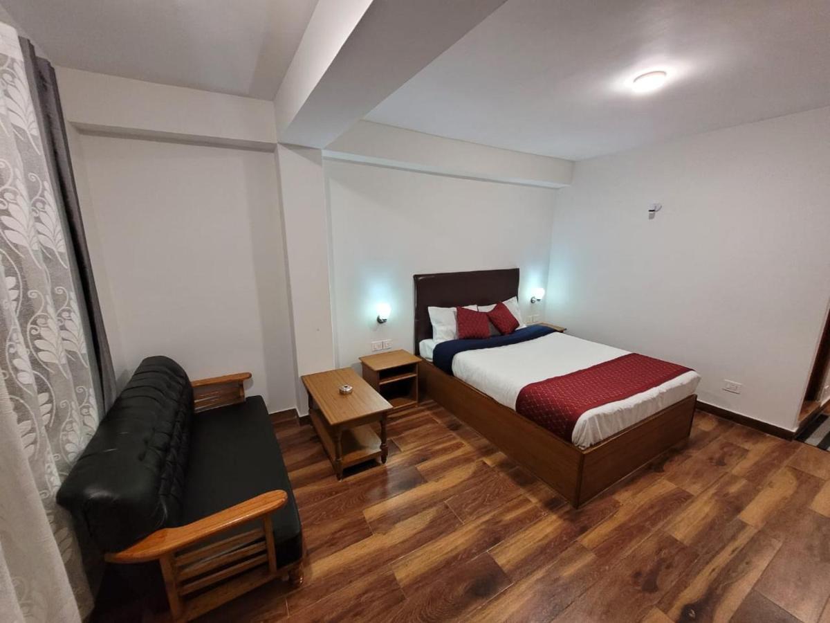 Dorjee House Pure Veg * Gangtok
