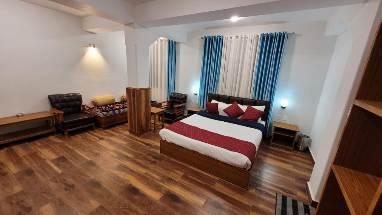 Dorjee House Pure Veg * Gangtok